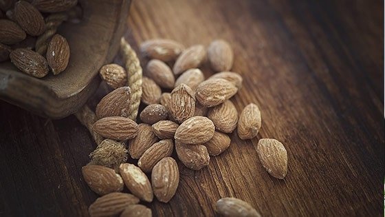 Superalimentos: ¿Qué son? ¿Cuáles son? y alimentos a evitar Almendras